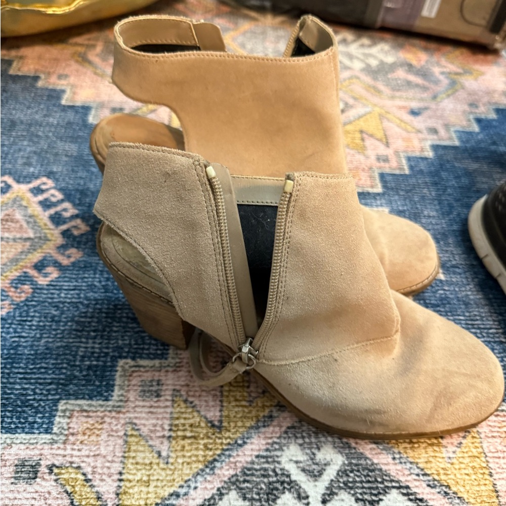 Women's Tan Ankle Boots